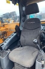 Hyundai HX130 LCR Raupenbagger – Bild 6