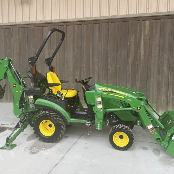 2019 John Deere 1025R