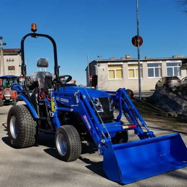 Solis 26 (9+9) mit Frontlader